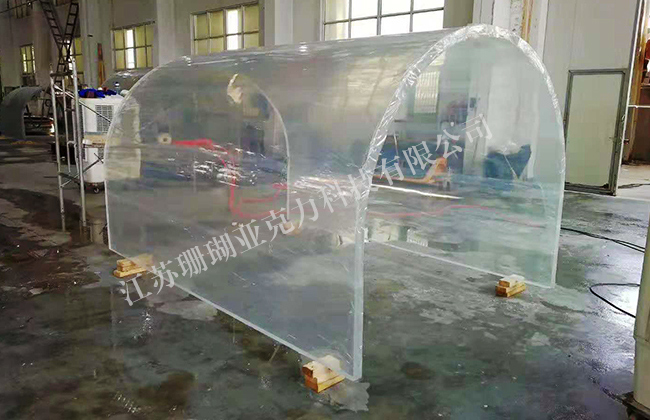 Acrylic arched product